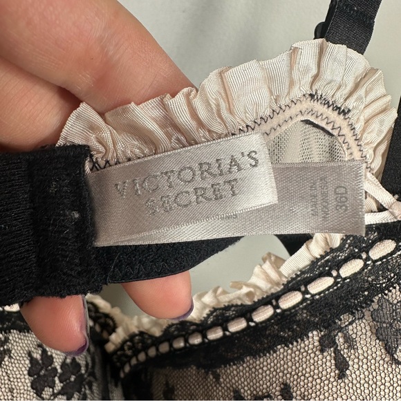 Victoria's Secret Sexy Maid Lingerie - Picture 6 of 11